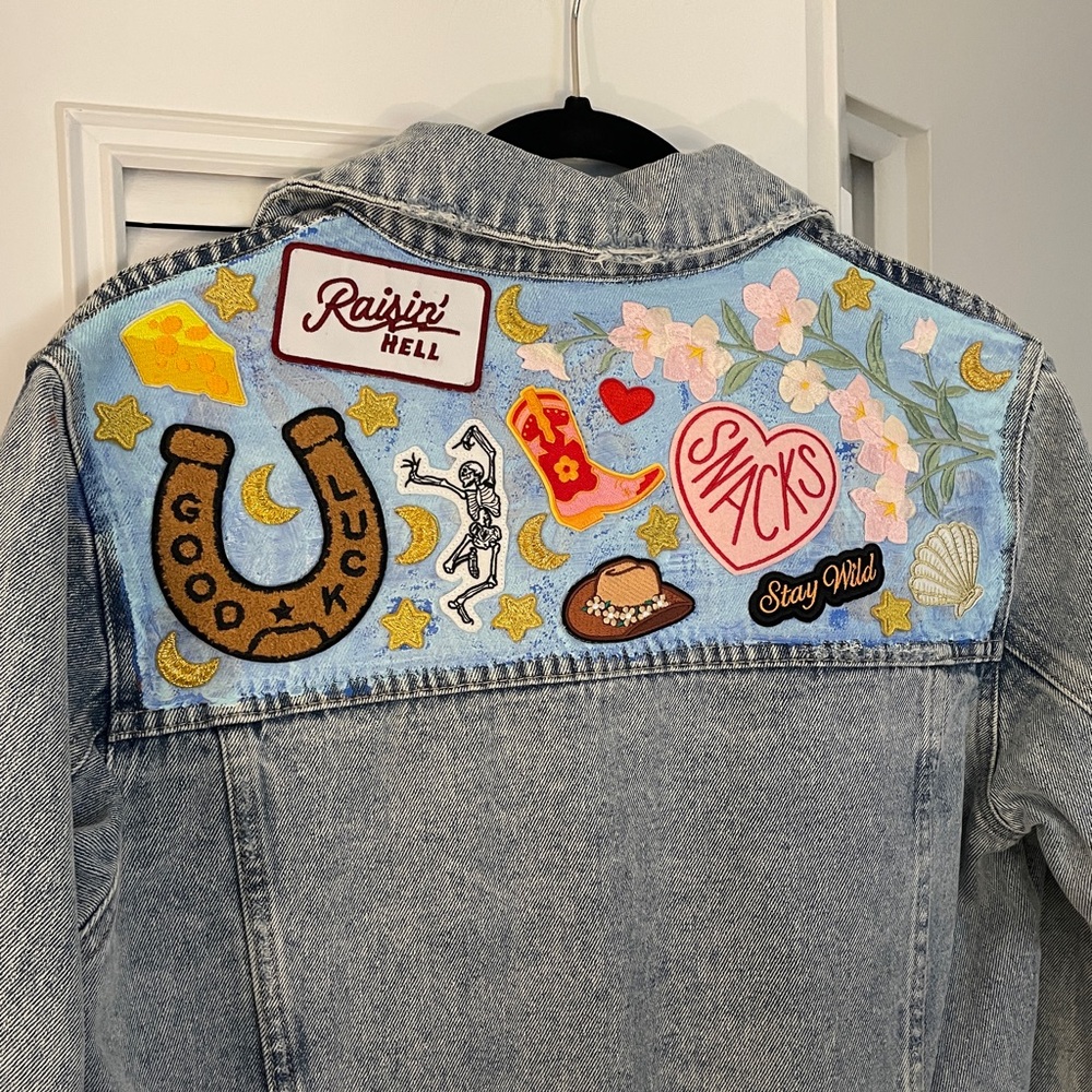 Light Wash Denim Jacket - Women's Oversized Jean Jacket